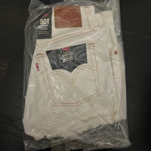 Levi’s 501® Original Womens Shorts - Picture 2 of 3